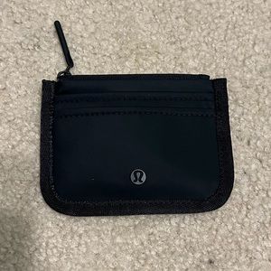 lululemon true identity card case